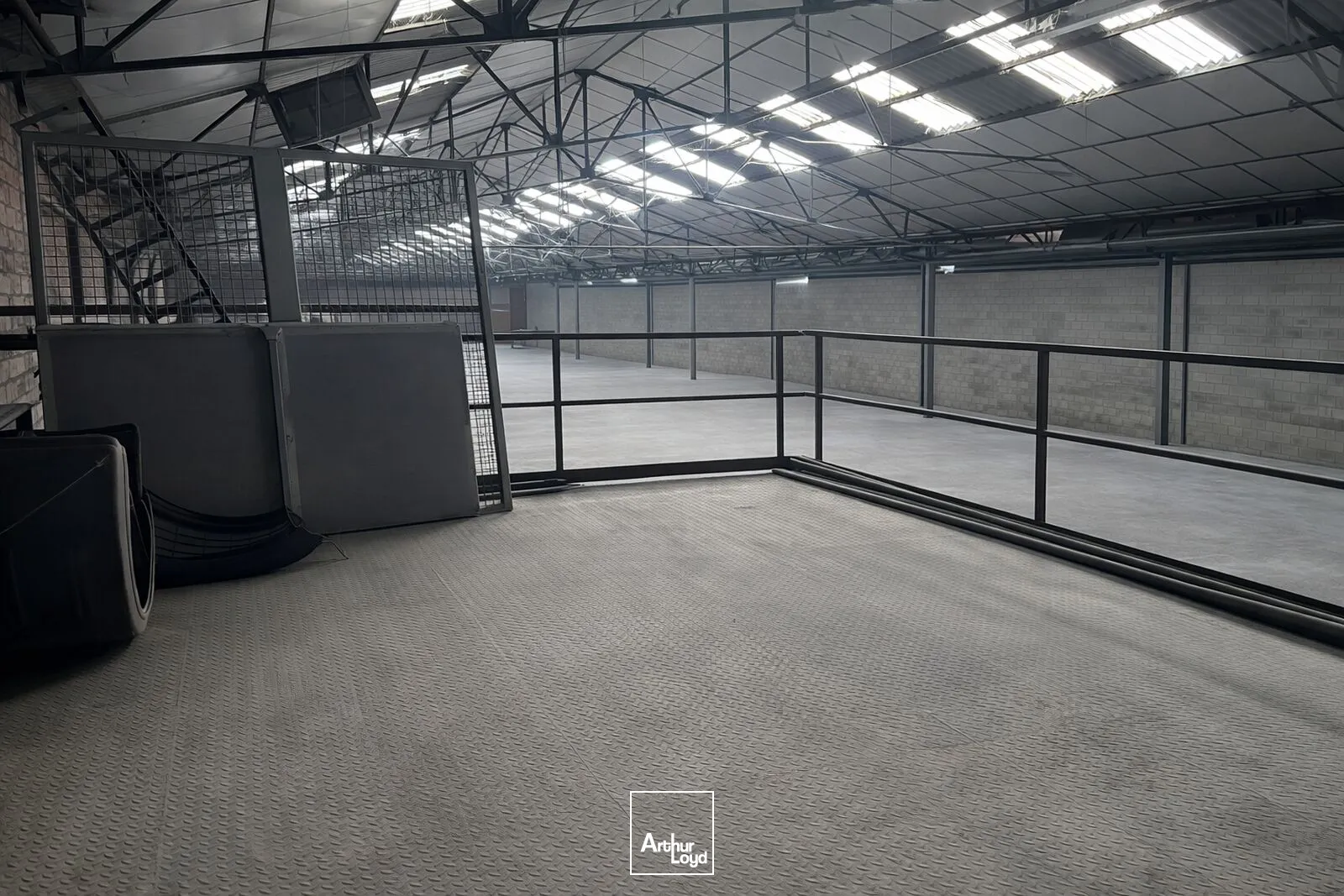 Locaux d'activité & Entrepôts - Location - SAINT JEAN DE LA RUELLE - 45140 - 3035-3035 - 7637903