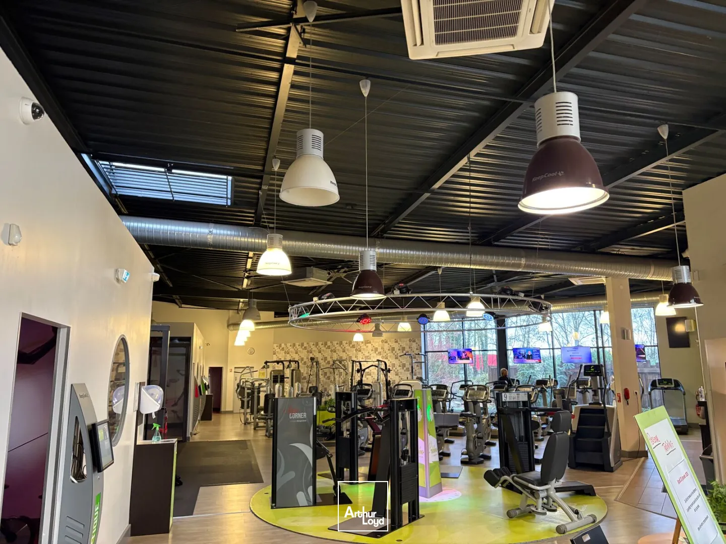 Locaux commerciaux - Location - LA CHAPELLE SAINT MESMIN - 45380 - 631-631 - 7637909