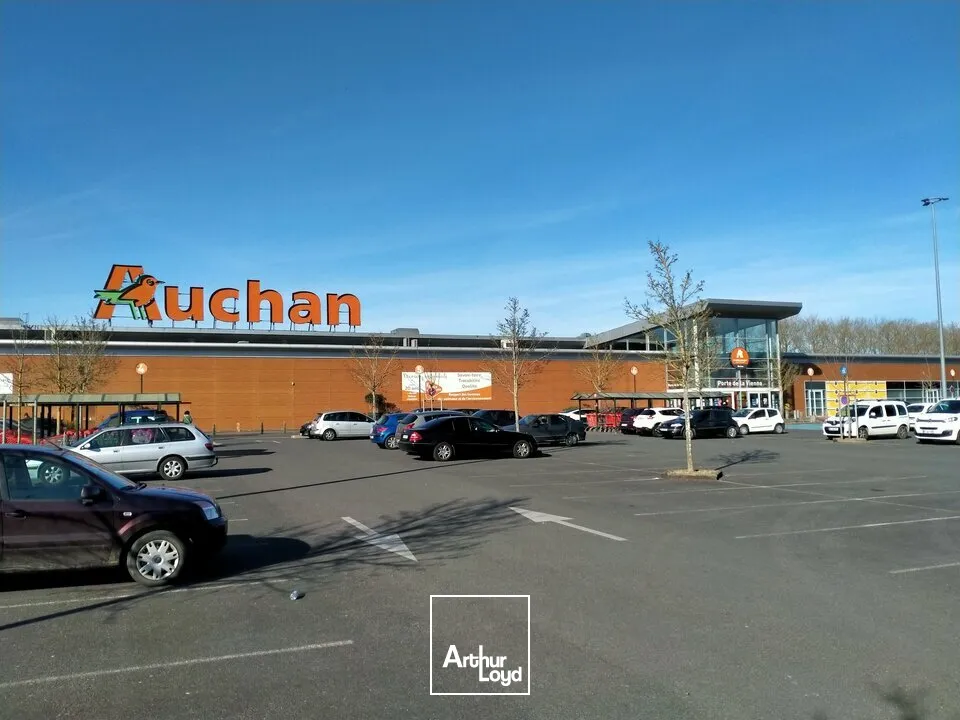 Locaux commerciaux - Location - CHATELLERAULT - 86100 - 65-65 - 7638090