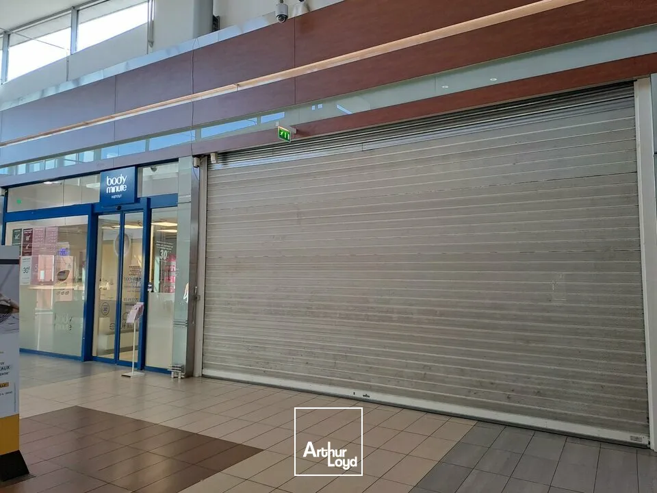 Locaux commerciaux - Location - CHATELLERAULT - 86100 - 120-120 - 7638095