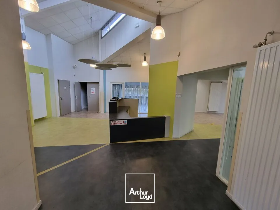 Bureaux - Vente - PARTHENAY - 79200 - 766-766 - 7638085