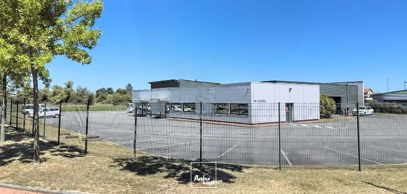 Locaux d'activité & Entrepôts - Location - RIORGES - 42153 - 570-570 - 7638344