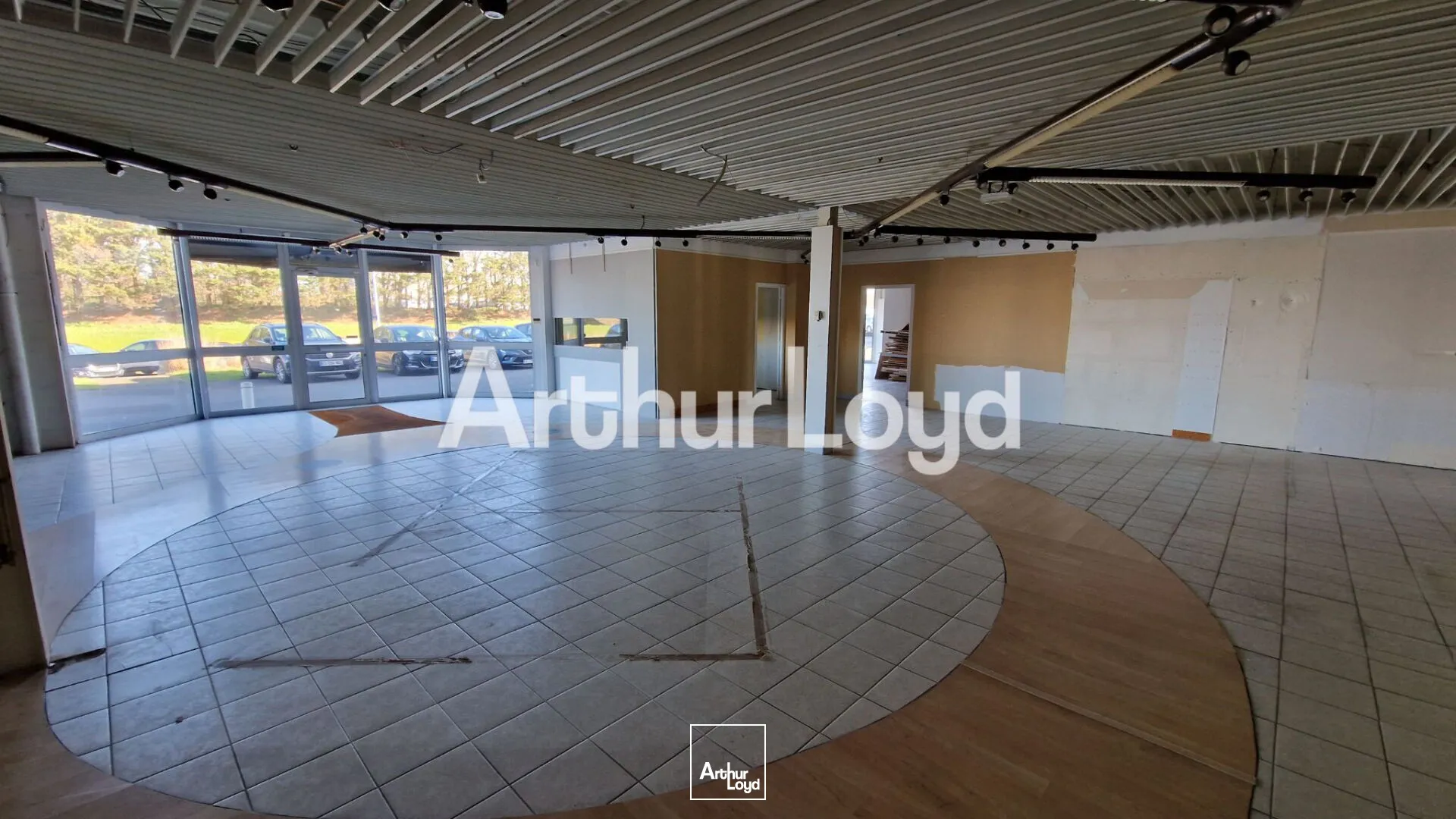 Locaux commerciaux - Location - MONDEVILLE - 14120 - 563-563 - 7638691