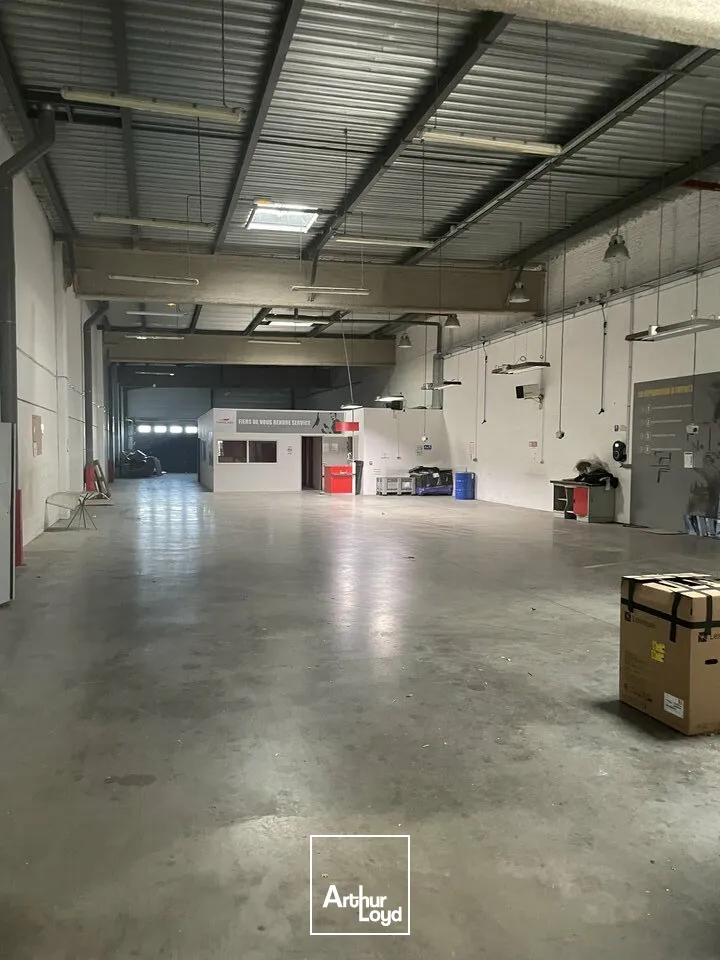 Locaux commerciaux - Location - SORGUES - 84700 - 630-630 - 7639605