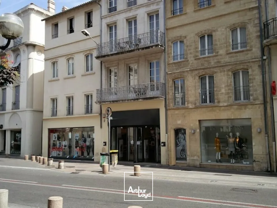 Locaux commerciaux - Location - AVIGNON - 84000 - 235.46-235.46 - 7639606