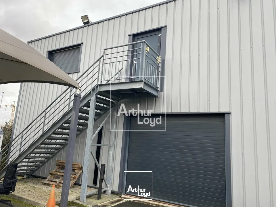 Locaux d'activité & Entrepôts - Vente - MOISSY-CRAMAYEL - 77550 - 650-650 - 7639672