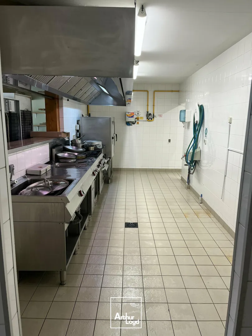 Locaux commerciaux - Vente - LA CRECHE - 79260 - 310-310 - 7639717