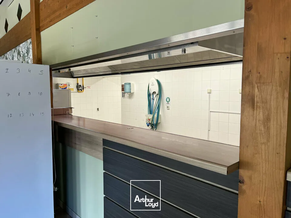 Locaux commerciaux - Vente - LA CRECHE - 79260 - 310-310 - 7639719