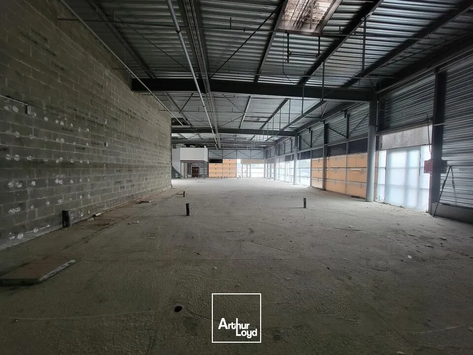 Locaux commerciaux - Location - CHATELLERAULT - 86100 - 652-652 - 7639737