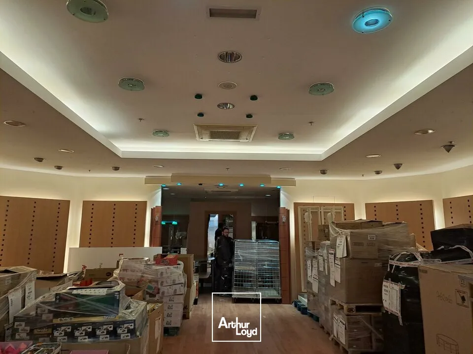 Locaux commerciaux - Location - CHATELLERAULT - 86100 - 196-196 - 7639734