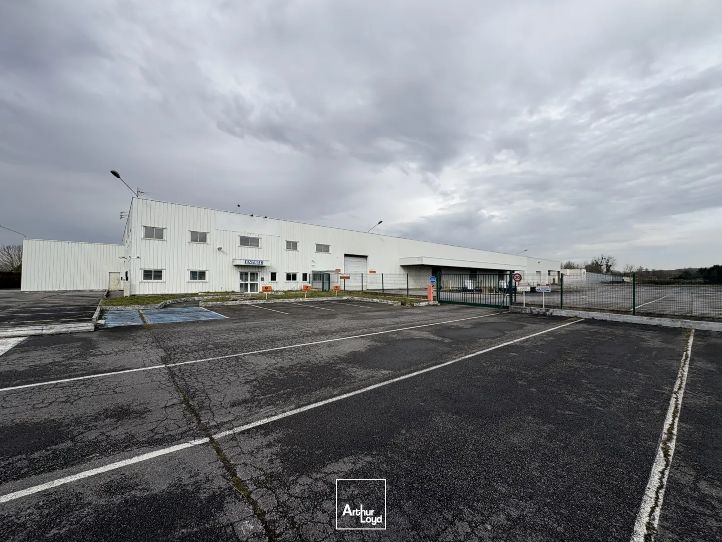 Locaux d'activité & Entrepôts - Location - AGNETZ - 60600 - 384-1536 - 7639817