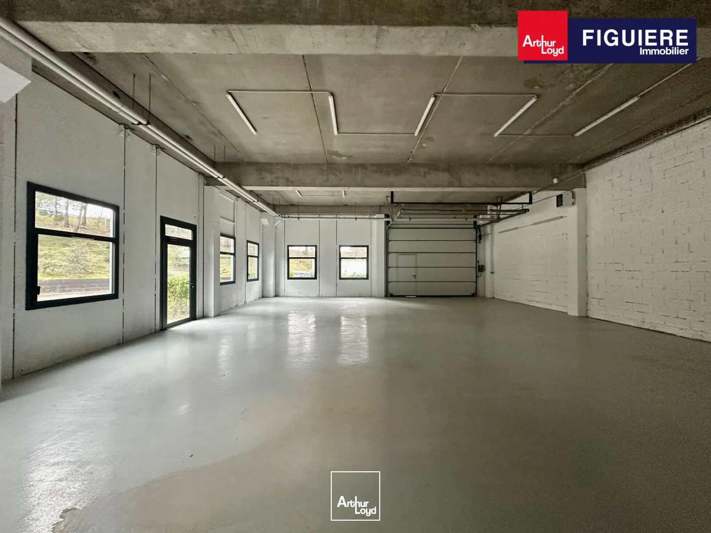 Locaux d'activité & Entrepôts - Location - VITROLLES - 13127 - 321-321 - 7639896