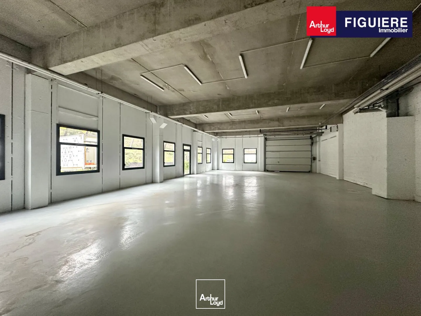 Locaux d'activité & Entrepôts - Location - VITROLLES - 13127 - 321-321 - 7639897