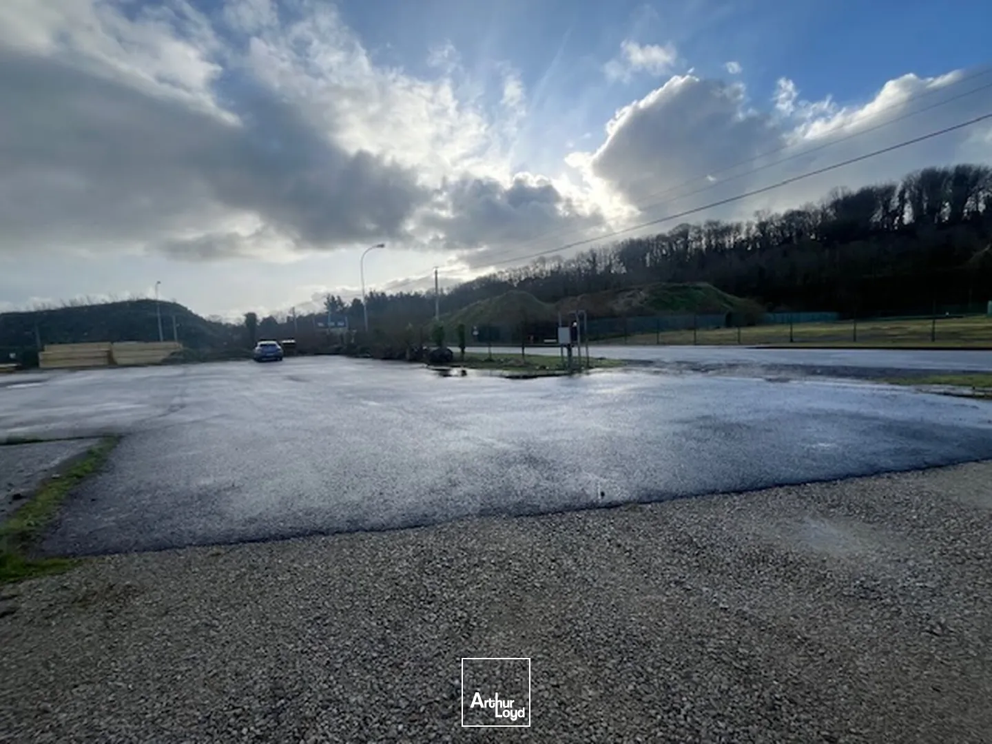 Locaux d'activité & Entrepôts - Location - LANDIVISIAU - 29400 - 845.7-2566.2 - 7639968