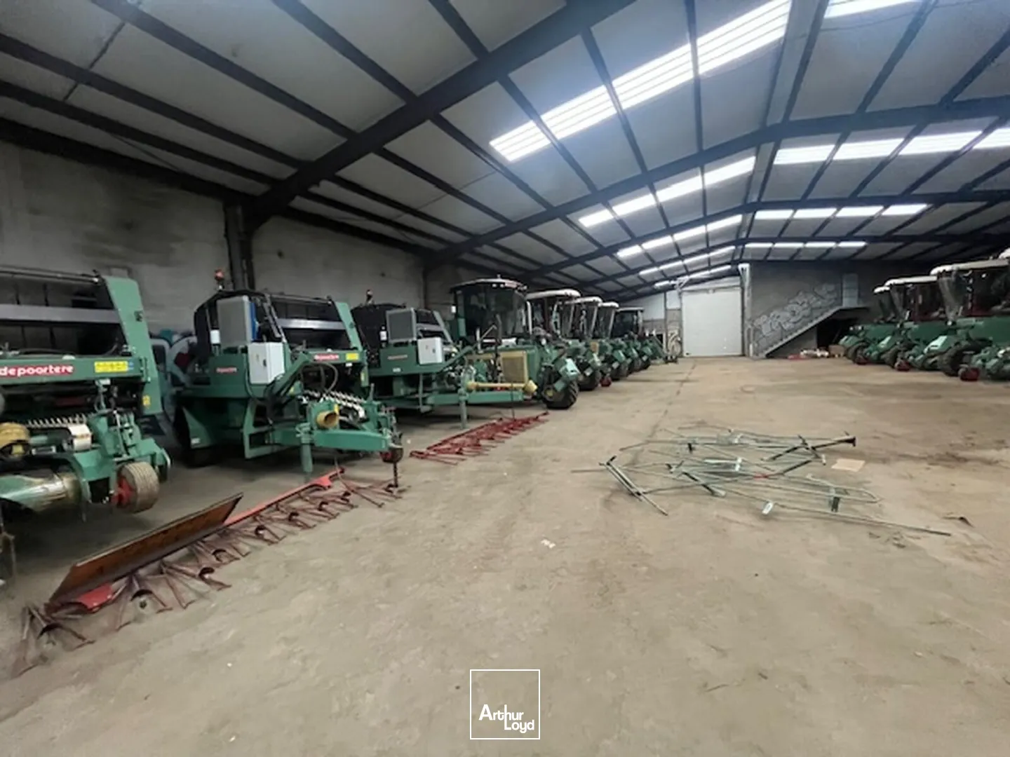 Locaux d'activité & Entrepôts - Location - LANDIVISIAU - 29400 - 845.7-2566.2 - 7639972