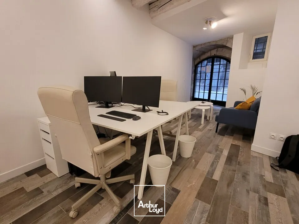 Locaux commerciaux - Location - CHAMBÉRY - 73000 - 53-53 - 7640023