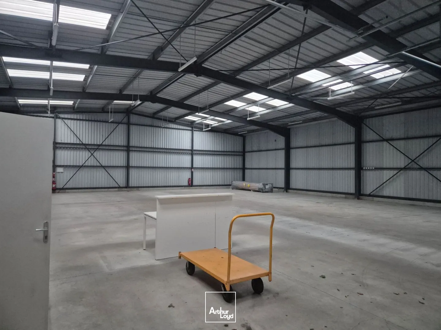 Locaux d'activité & Entrepôts - Location - LA CHAPELLE DES MARAIS - 44410 - 500-500 - 7640126