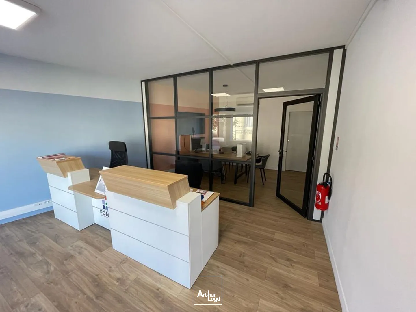 Locaux commerciaux - Location - CASSIS - 13260 - 77.09-77.09 - 7640299