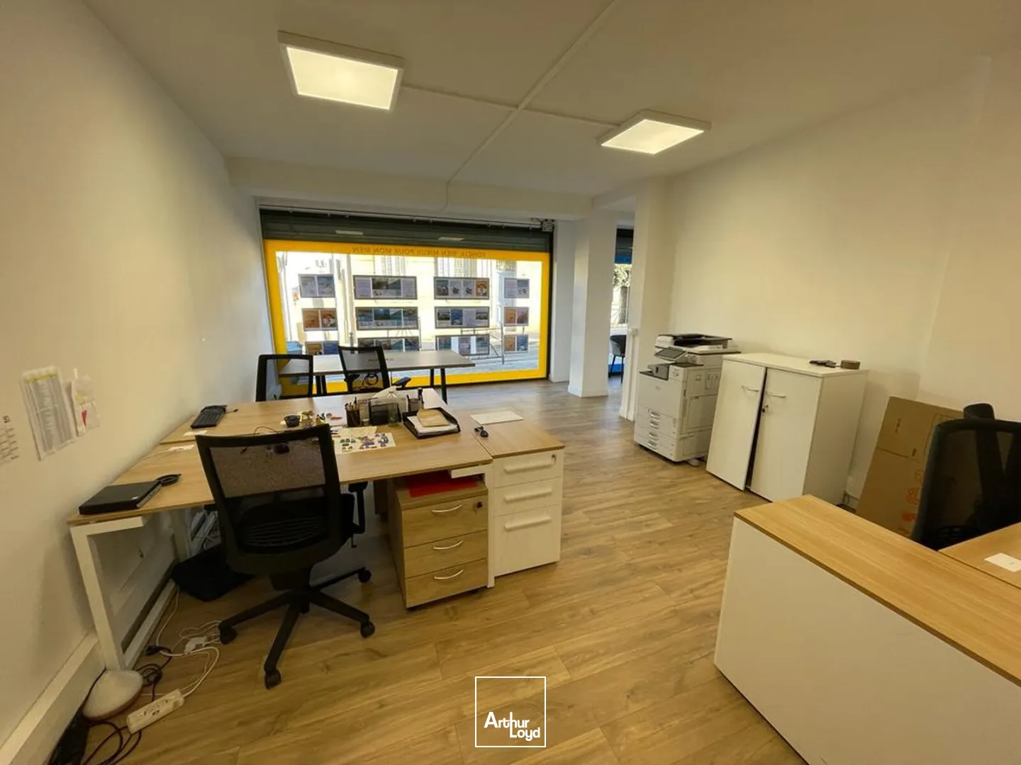 Locaux commerciaux - Location - CASSIS - 13260 - 77.09-77.09 - 7640298