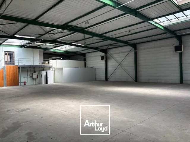 Locaux d'activité & Entrepôts - Vente - Audincourt - 25400 - 880-880 - 7640391