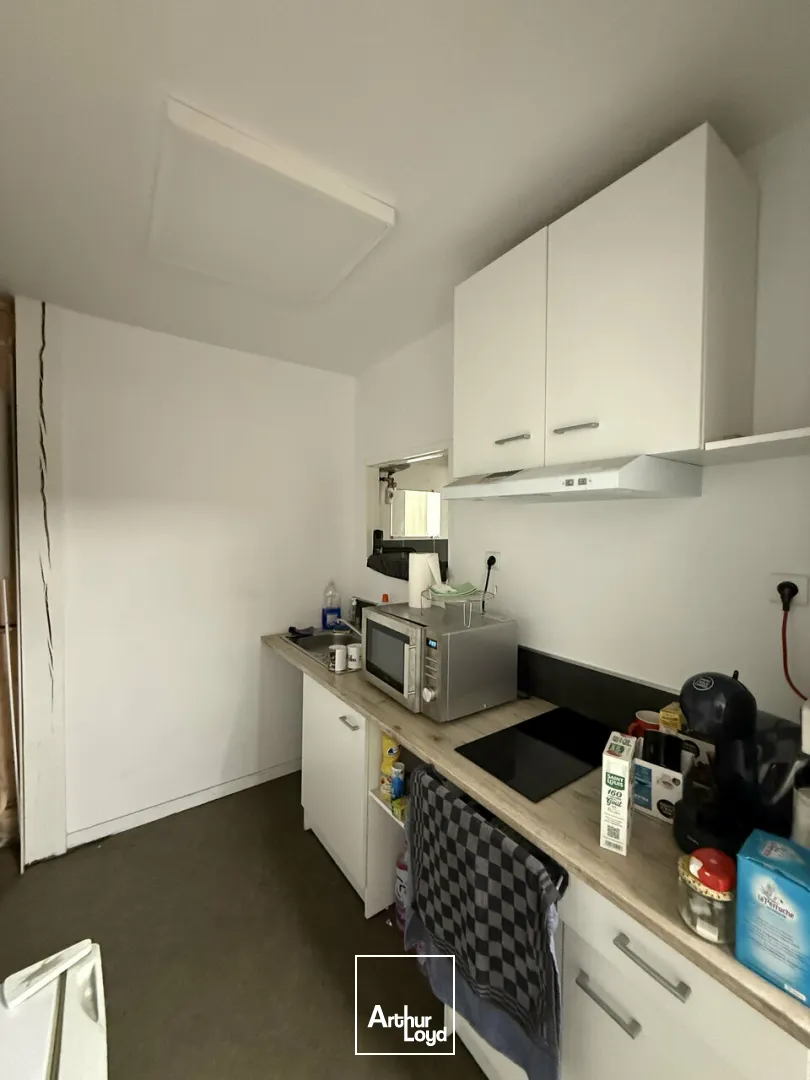 Locaux d'activité & Entrepôts - Location - MALEMORT - 19360 - 215-215 - 7640579