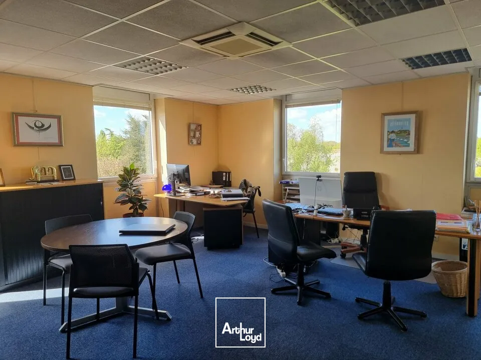 Bureaux - Vente - MOUILLERON-LE-CAPTIF - 85000 - 960-960 - 7640646