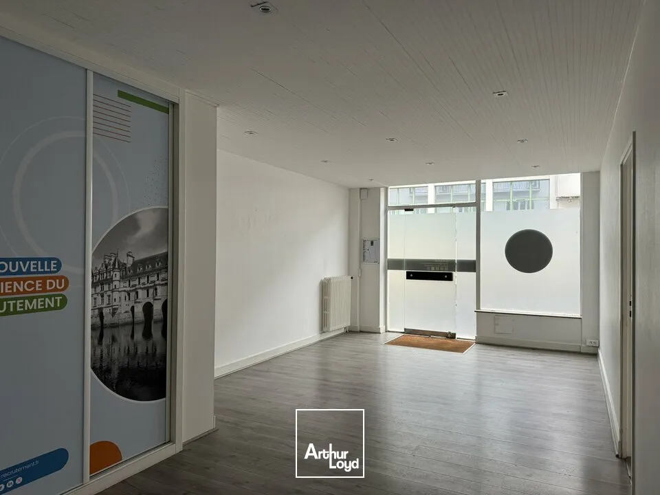 Locaux commerciaux - Location - TOURS - 37000 - 80-80 - 7640680