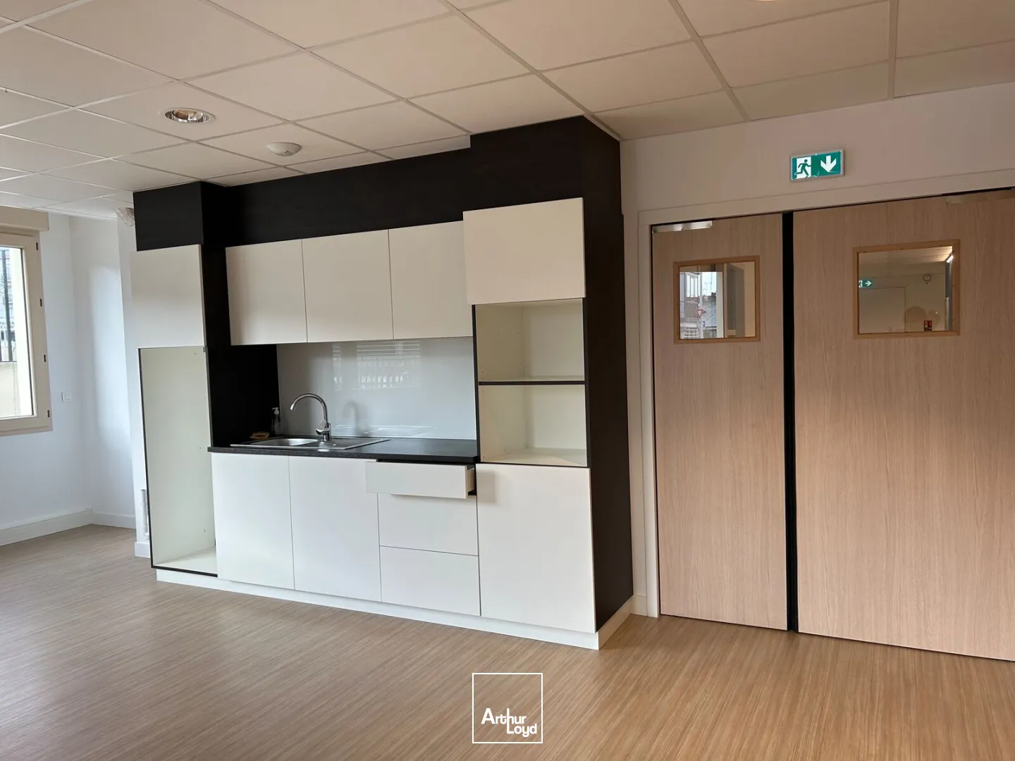 Bureaux - Location - SAINT NAZAIRE - 44600 - 325.51-325.51 - 7640995