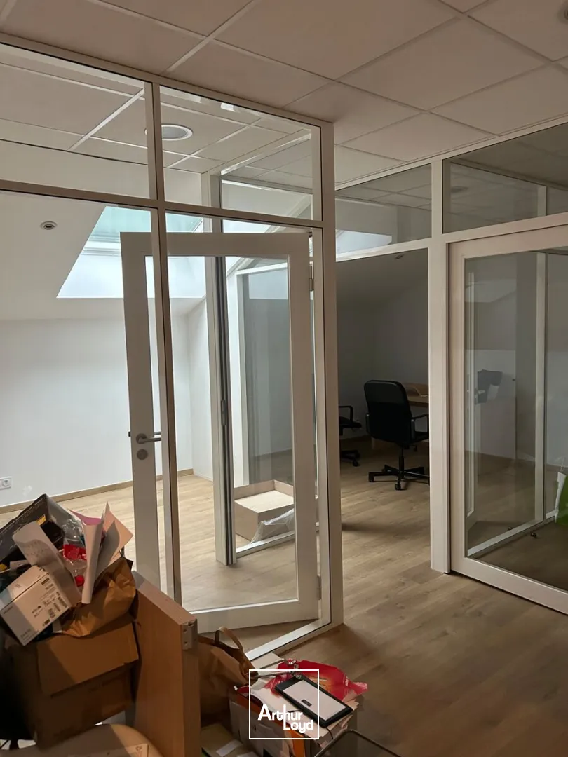 Locaux commerciaux - Location - NANTES - 44000 - 110-110 - 7641026