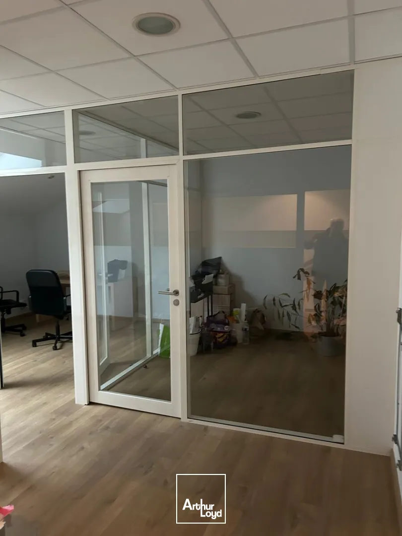 Locaux commerciaux - Location - NANTES - 44000 - 110-110 - 7641027