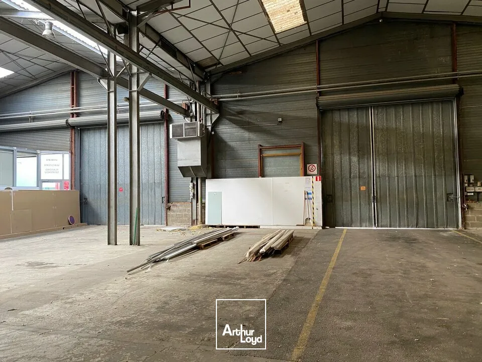 Locaux d'activité & Entrepôts - Location - CHALON SUR SAONE - 71100 - 1700-4200 - 7641565