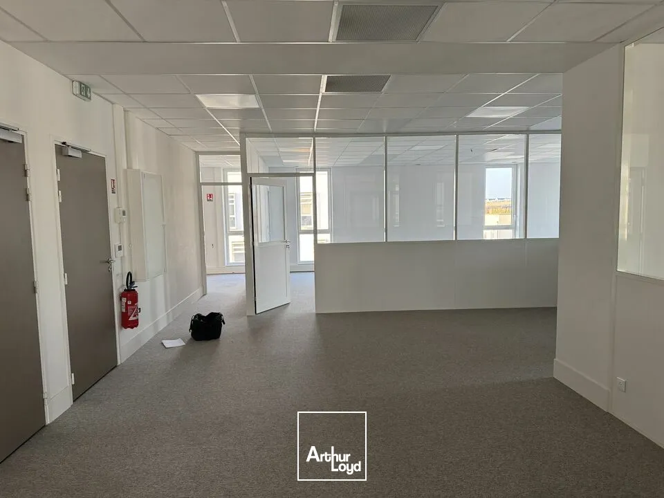 Bureaux - Location - TOURS - 37100 - 233.22-233.22 - 7641620