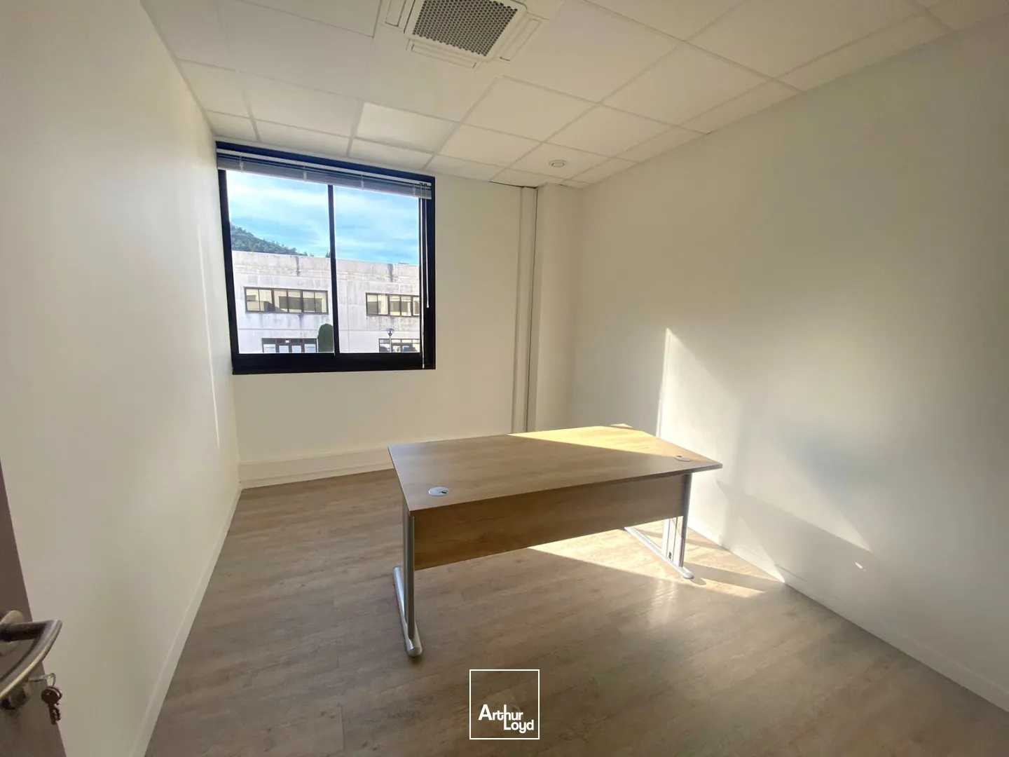 Bureaux - Location - GEMENOS - 13420 - 90-2977 - 7643289