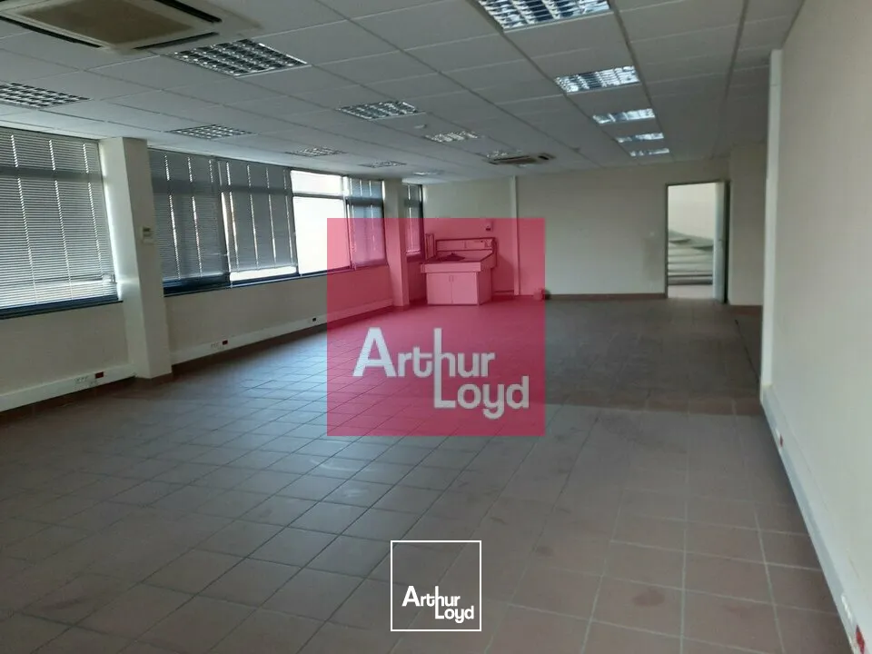 Locaux d'activité & Entrepôts - Location - CLERMONT FERRAND - 63100 - 2364-2364 - 7644048