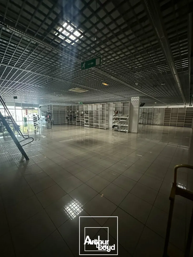 Locaux commerciaux - Location - TULLE - 19000 - 636.4-636.4 - 7644086