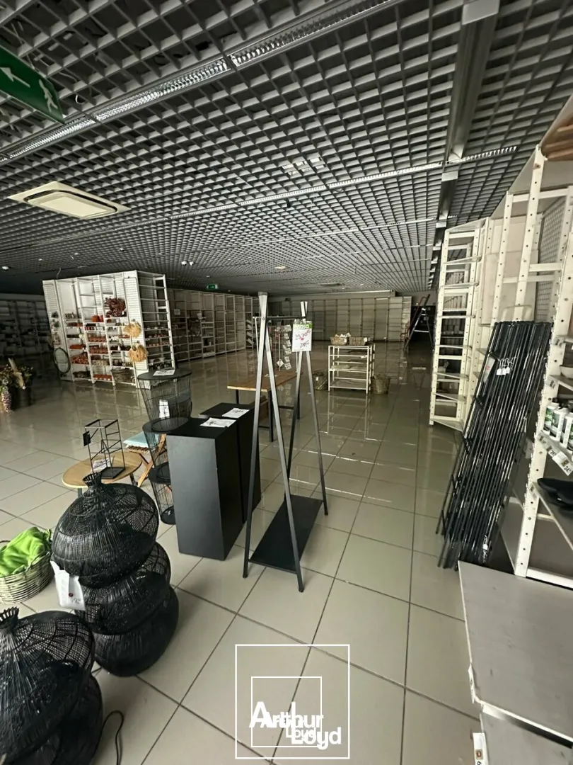 Locaux commerciaux - Location - TULLE - 19000 - 636.4-636.4 - 7644091