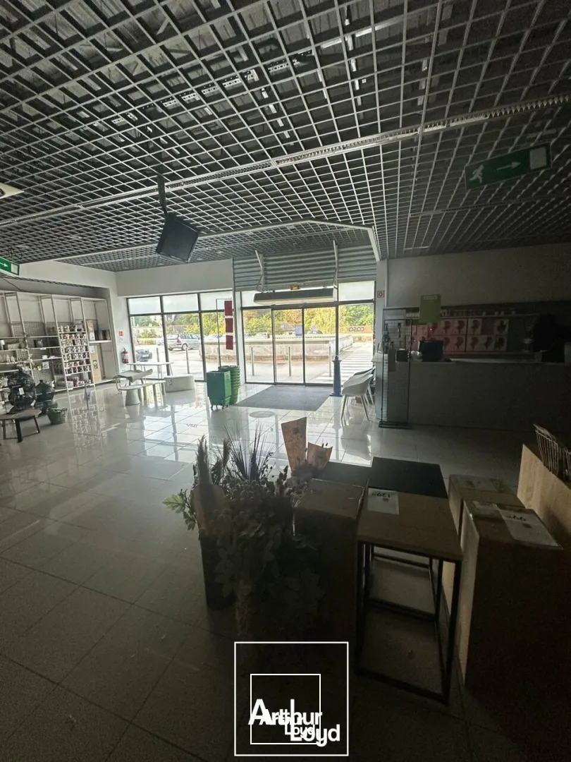 Locaux commerciaux - Location - TULLE - 19000 - 636.4-636.4 - 7644095