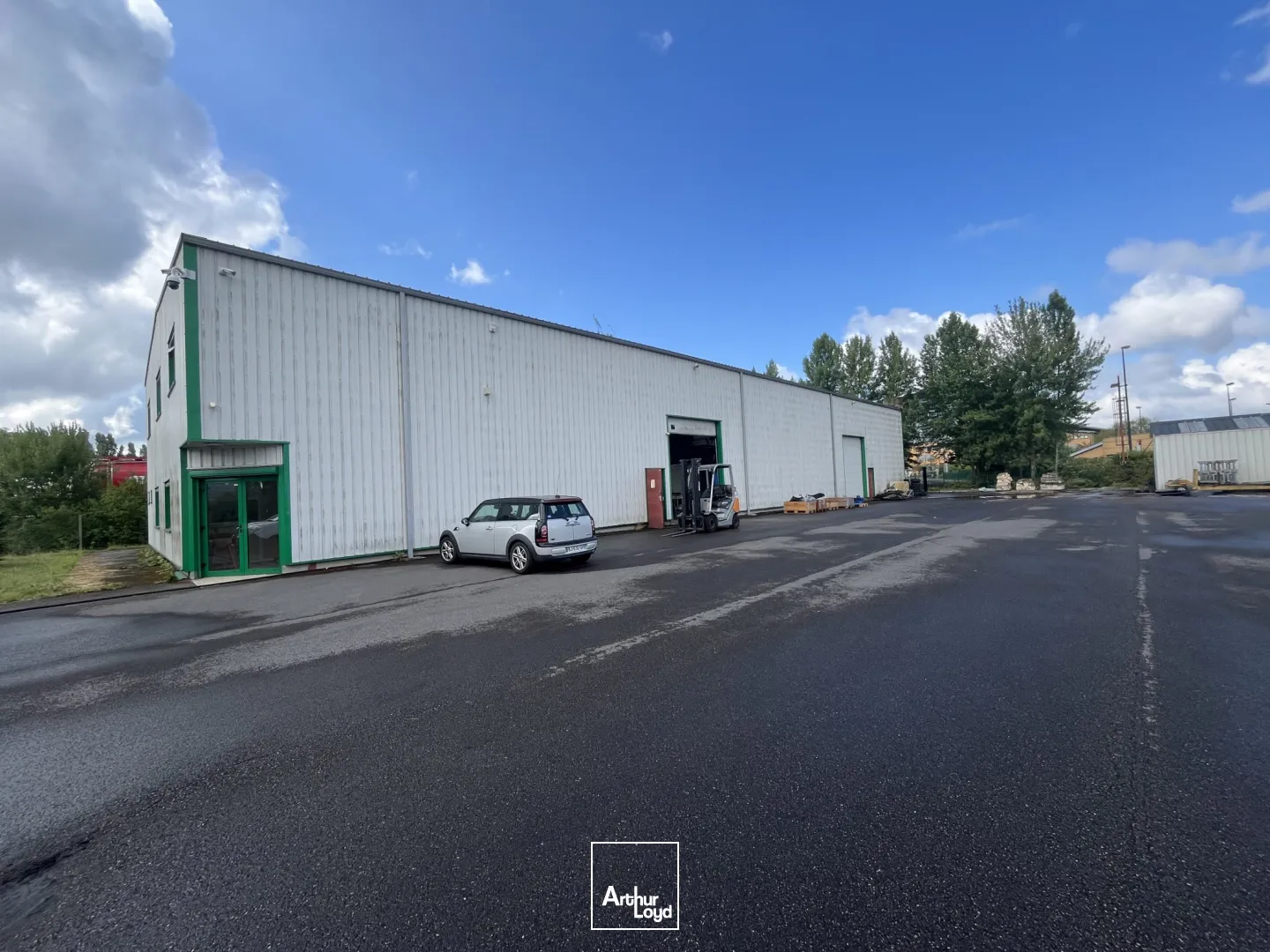 Locaux d'activité & Entrepôts - Vente - VILLERS SAINT PAUL - 60870 - 722-722 - 7645575