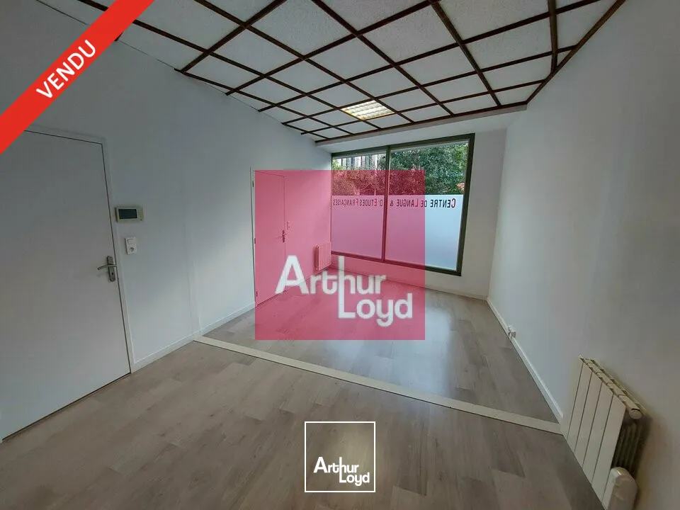 Locaux commerciaux - Vente - CLERMONT FERRAND - 63000 - 102-102 - 7646824