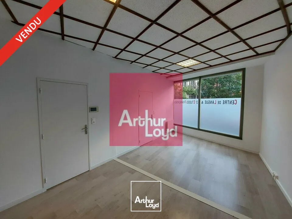 Locaux commerciaux - Vente - CLERMONT FERRAND - 63000 - 102-102 - 7646827