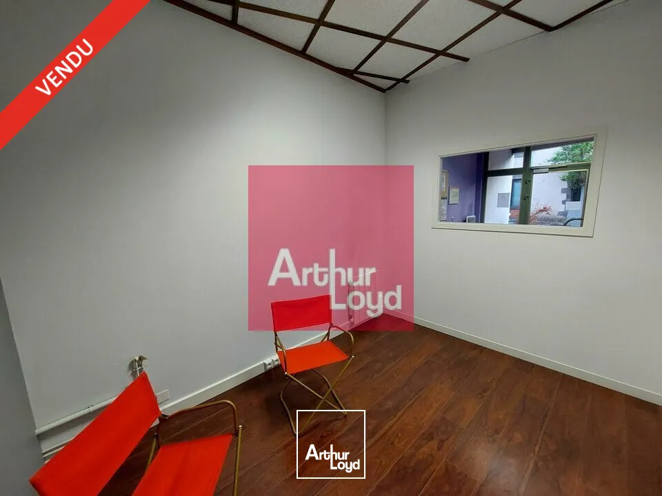 Locaux commerciaux - Vente - CLERMONT FERRAND - 63000 - 102-102 - 7646821