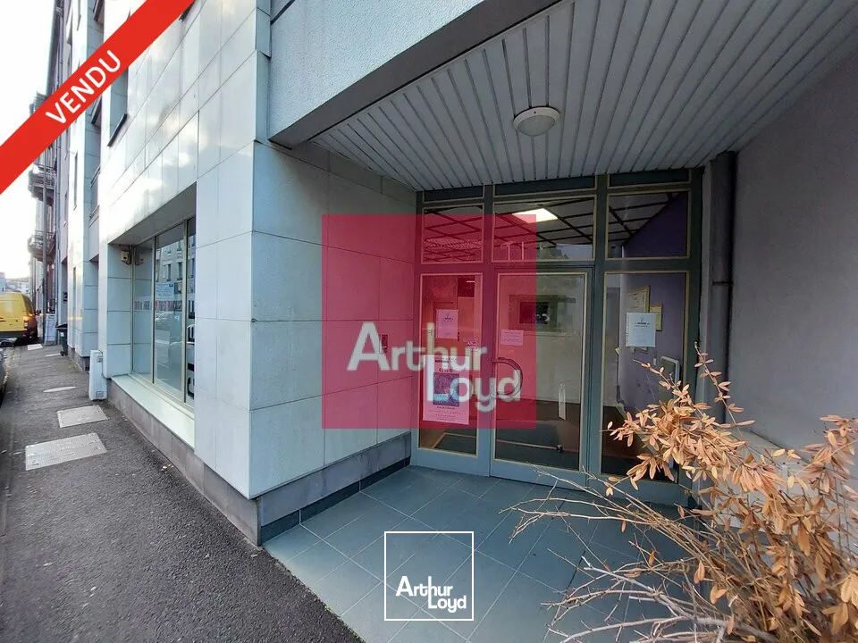 Locaux commerciaux - Vente - CLERMONT FERRAND - 63000 - 102-102 - 7646819