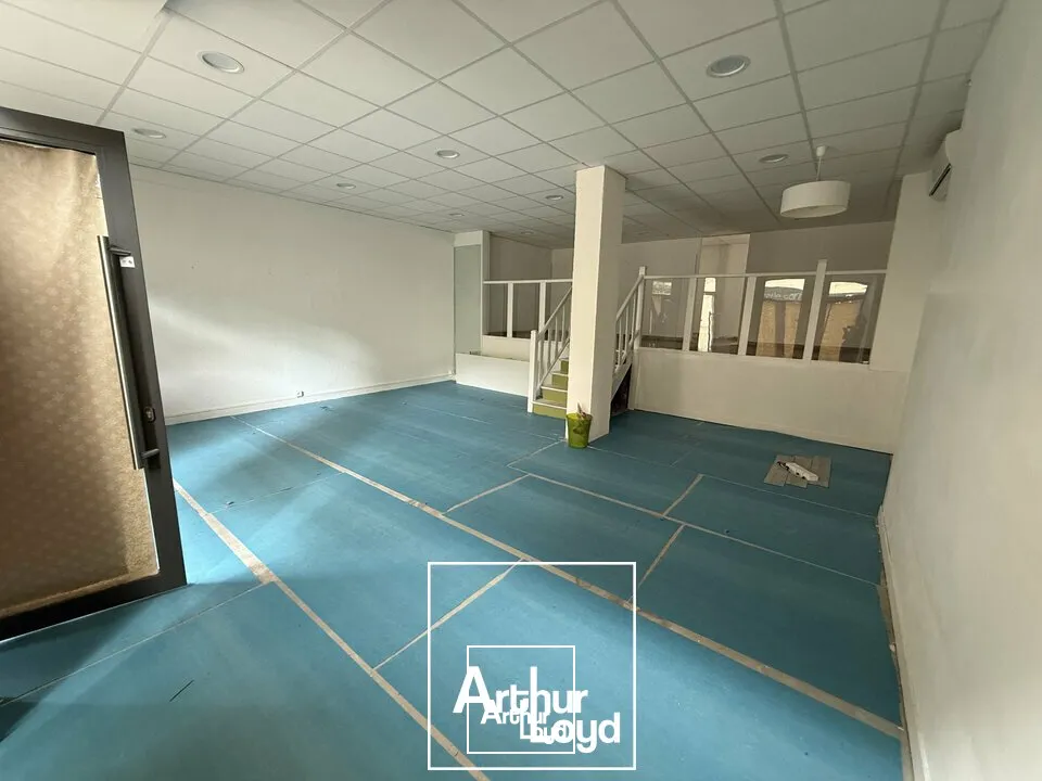 Locaux commerciaux - Location - BRIVE-LA-GAILLARDE - 19100 - 79-79 - 7646878