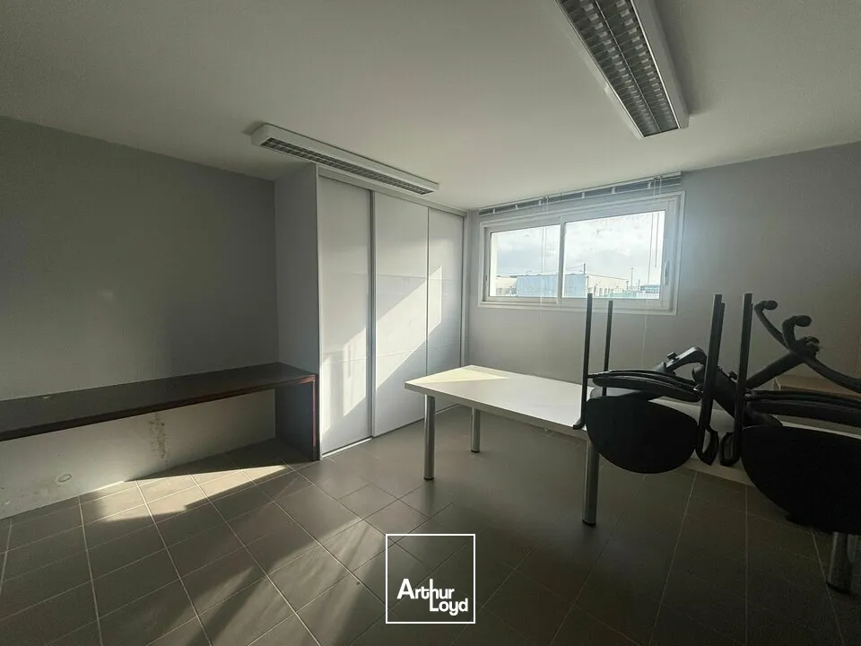 Locaux d'activité & Entrepôts - Location - OLONNE SUR MER - 85340 - 260-260 - 7646895