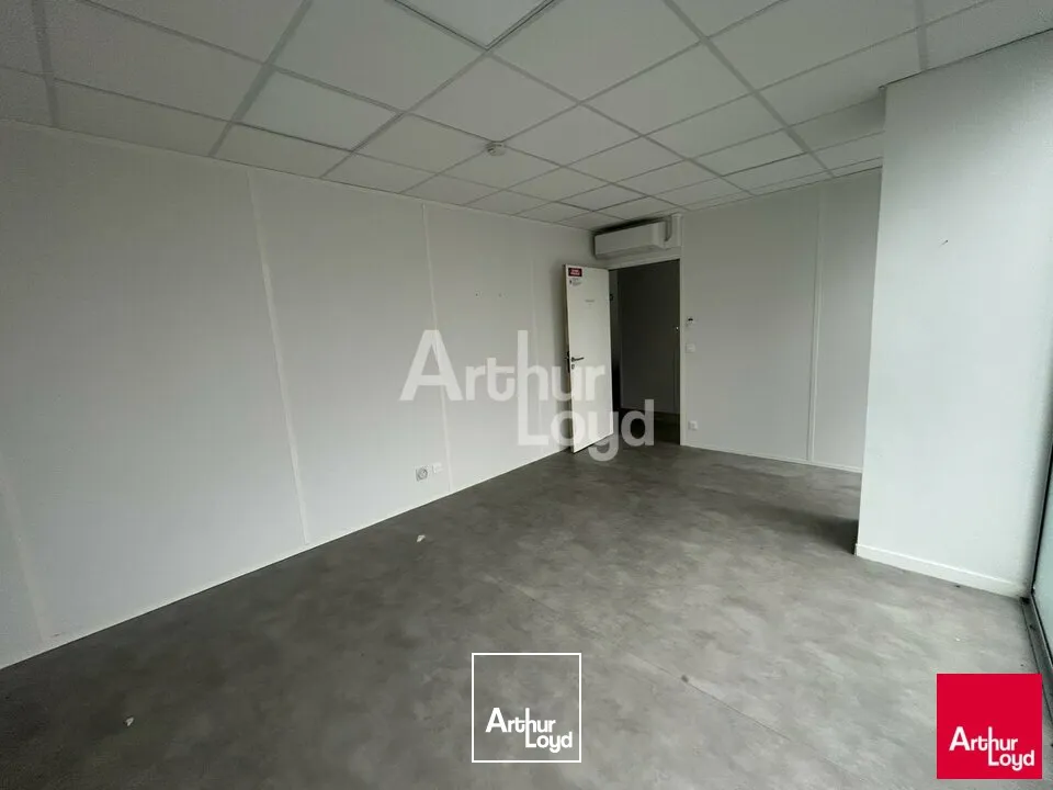 Locaux commerciaux - Location - RENNES - 35000 - 115-115 - 7646910