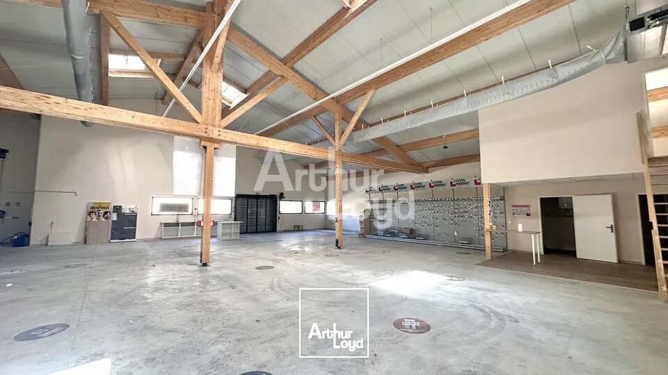 Locaux d'activité & Entrepôts - Location - VILLARGONDRAN - 73300 - 481.39-481.39 - 7647083