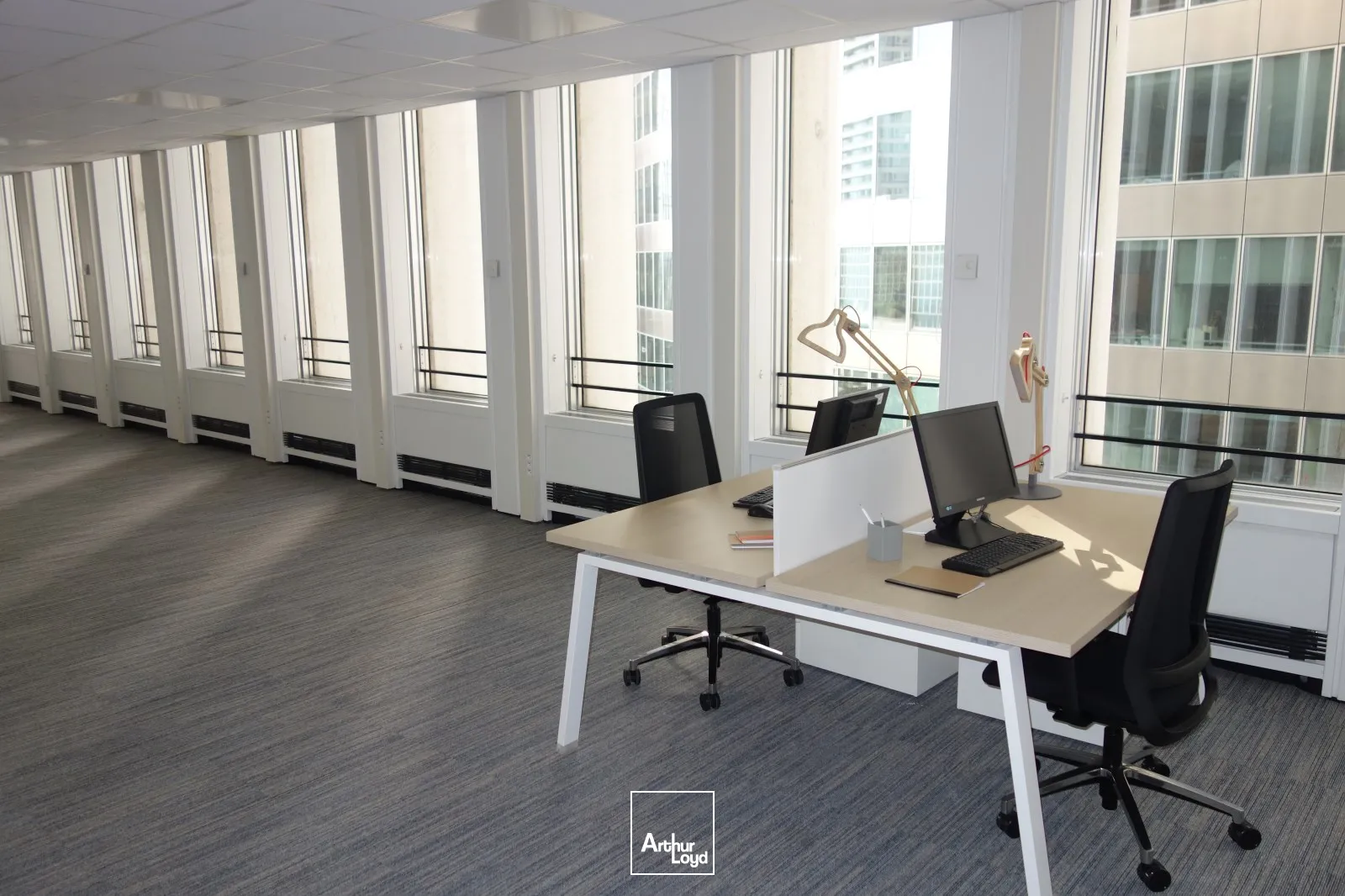 Bureaux - Location - PUTEAUX LA DEFENSE - 92800 - 344-852 - 7647256