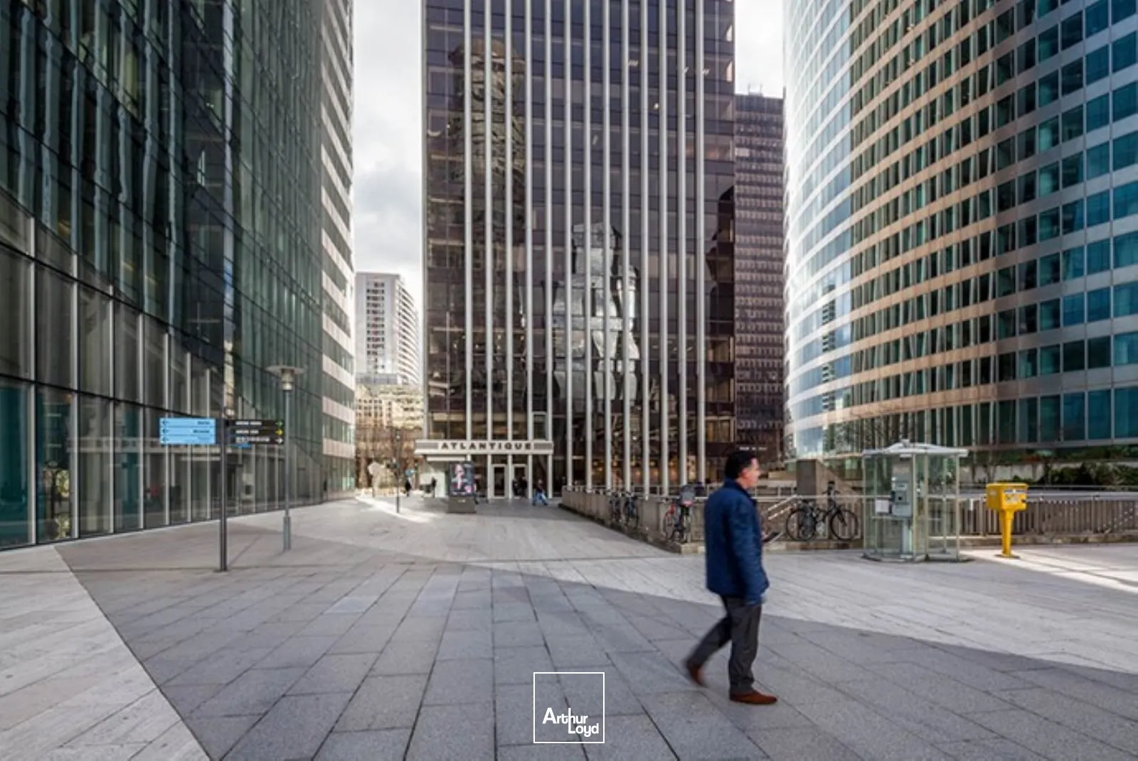 Bureaux - Location - PUTEAUX LA DEFENSE - 92800 - 344-852 - 7647255