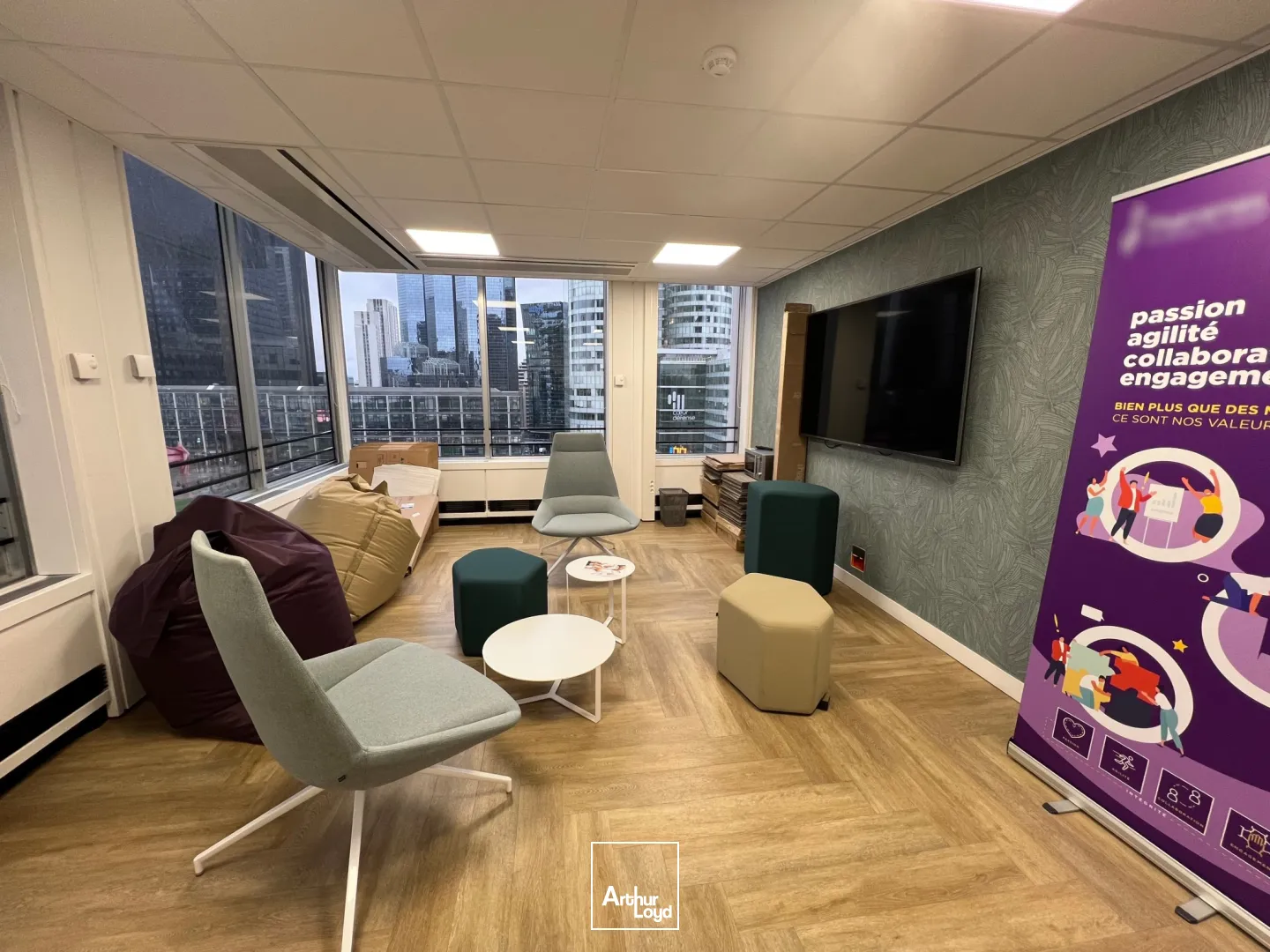 Bureaux - Location - PUTEAUX LA DEFENSE - 92800 - 344-852 - 7647268