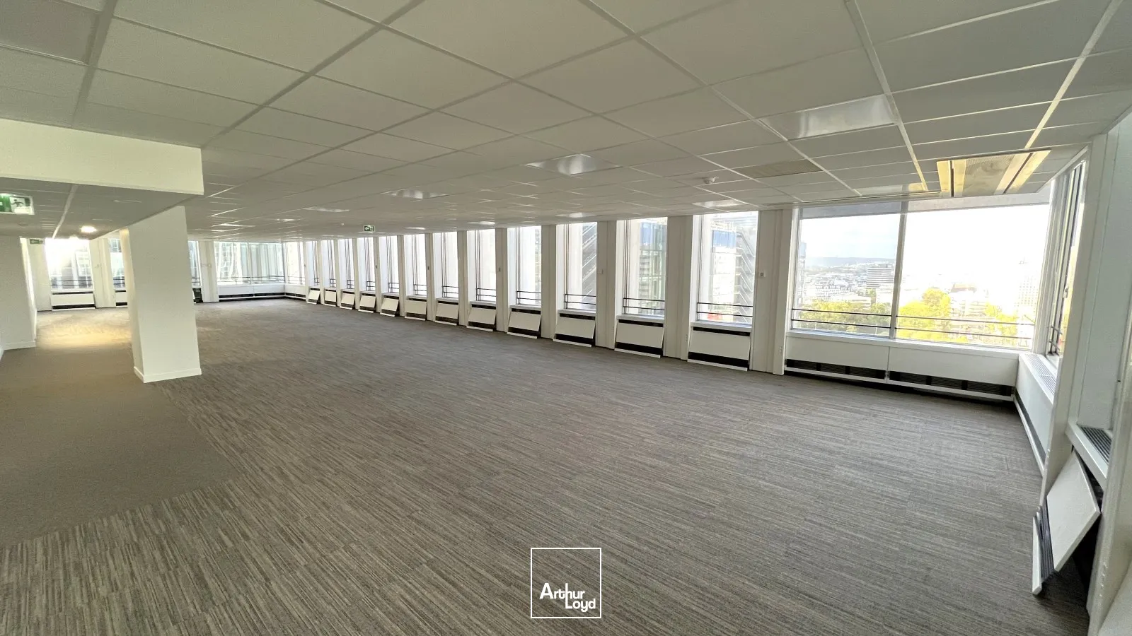 Bureaux - Location - PUTEAUX LA DEFENSE - 92800 - 344-852 - 7647266